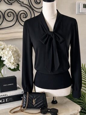 Wool Dolce & Gabbana Black Long-Sleeve b neck Tie sweater